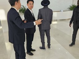 Visite de travail avec des partenaires leaders mondiaux dans le domaine de l'Intelligence Artificielle (IA)
